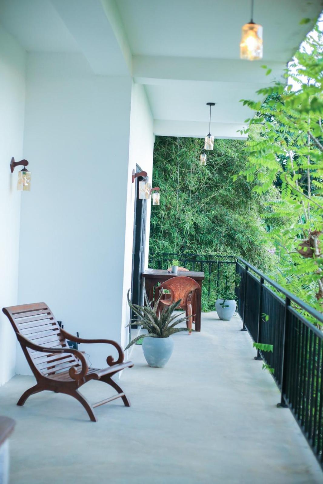 Mountain Relax Inn Weligama Buitenkant foto